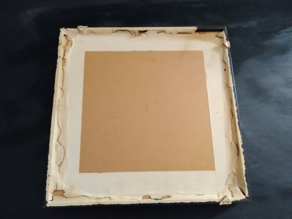 Moldura com chave muito antiga