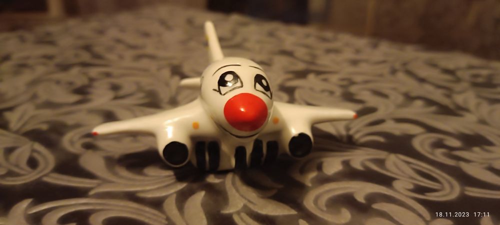 Статуетка літак Аеросвіт фарфор