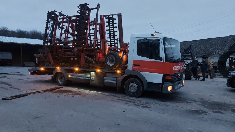 Евакуатор. Перевезення спец і с.г техніки