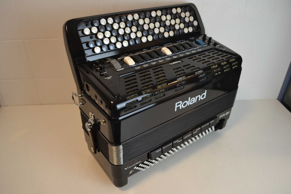 Acordeão Roland Fr3 SB. N 3