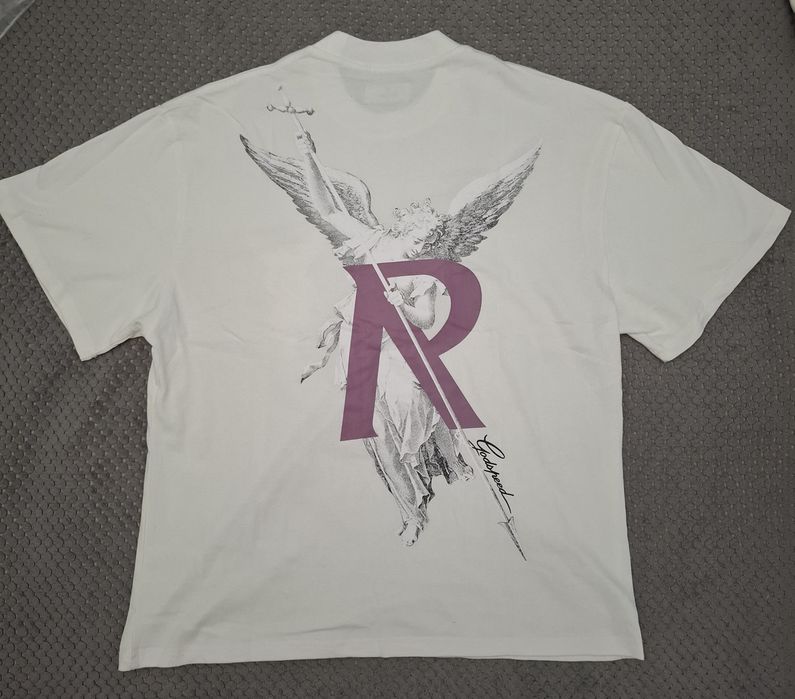 Футболка Represent