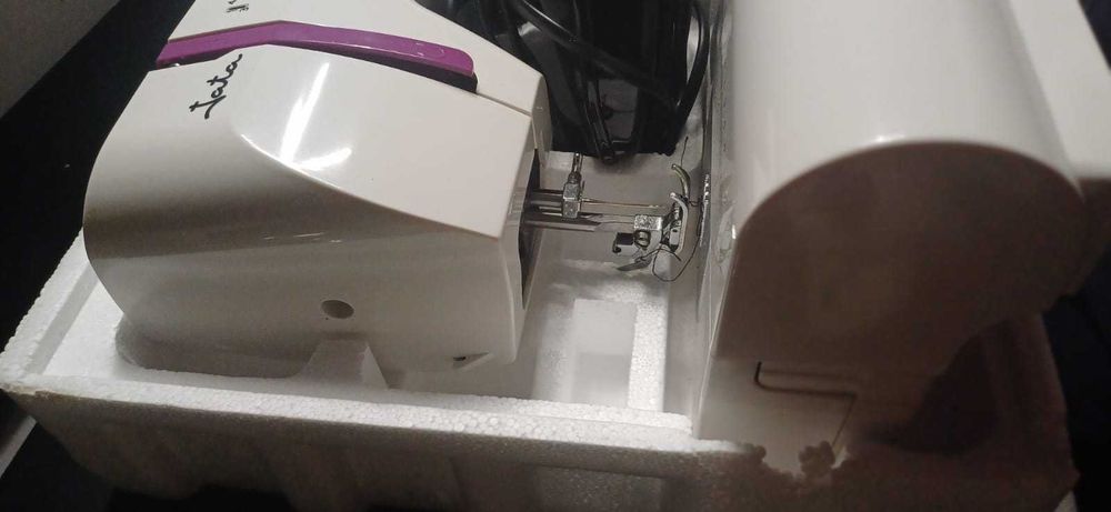 Máquina de costura Jata Seléction 740 [NOVA]