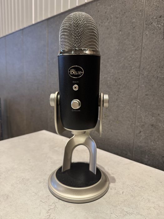 Microfone Blue Yeti Pro