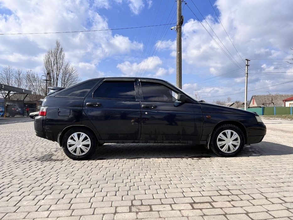 2112 з 4 газом. Трохи гниле заднє крило