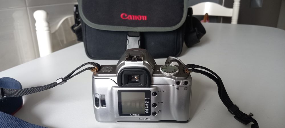 Câmera fotográfica "Canon EOS 300V"