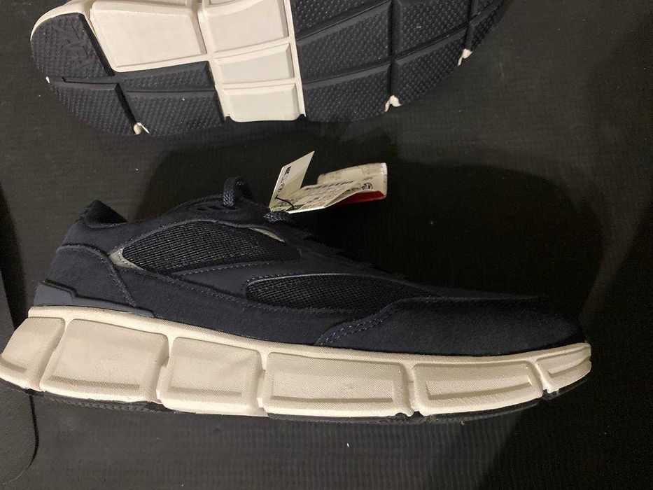 Кросівки Zara чоловічі - з сверхміцною підошвою - 42 р