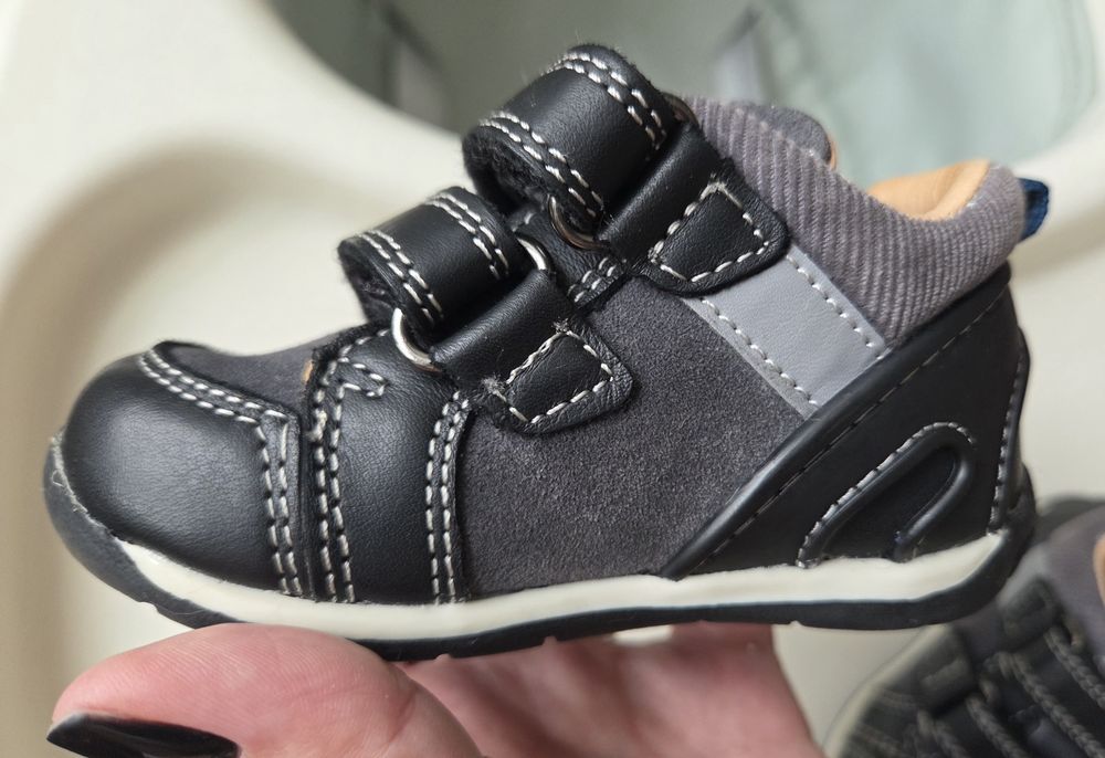 Кросівки Geox Respira 12 см.(20 розмір)— Стан Нових!
​Оп