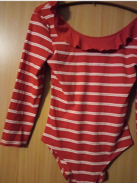 prążkowane body New Look
