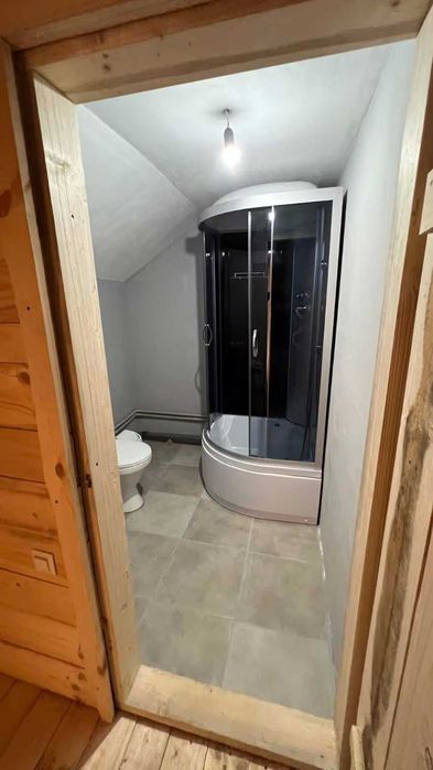 Апартаменти в центрі на 2-4 осіб. Поруч чан. Вид на гори