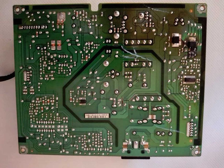 Продам на запчастини блок живлення на монітор BENQ