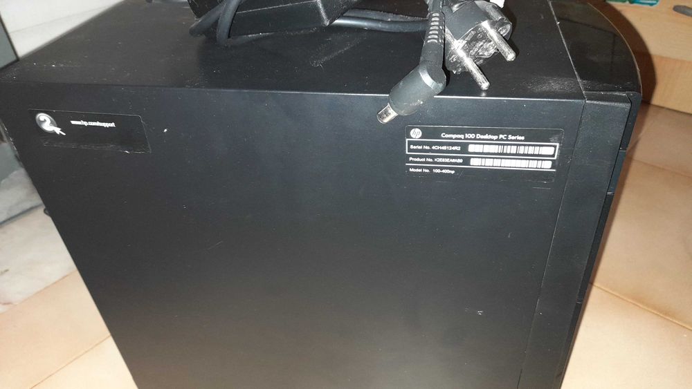 Compaq Desktop PC, Like New64738211421187122