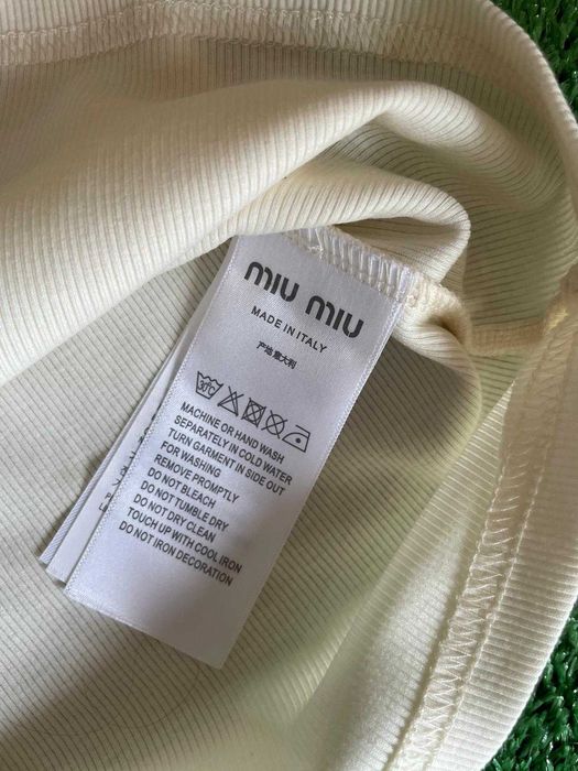 Top Miu Miu Letras Verdes