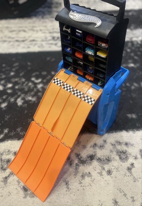 Walizka - Skrzynka Wyścigowa HOT WHEELS + 20 aut - MATTEL - 3w1