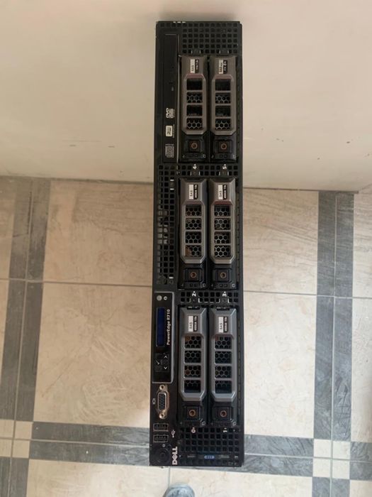 Стоєчний серве Dell Power Edge R 710(2U)/6x SAS/SATA 3.5”