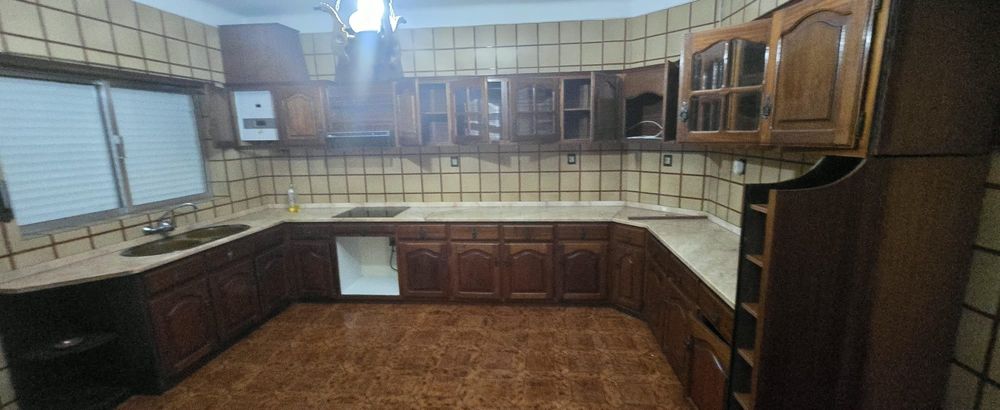 Varios armarios de cozinha