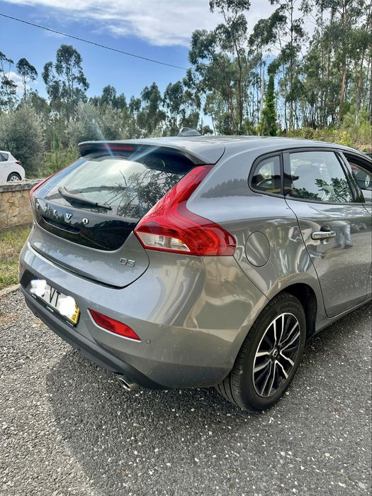Volvo v40 d3 (Poucos km)