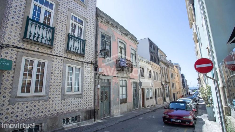 Prédio para Reabilitação na Foz do Douro –  junto à Praia