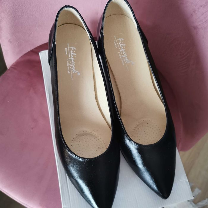 Nowe skórzane czółenka czarne 42 obcasy Filipczyk buty damskie