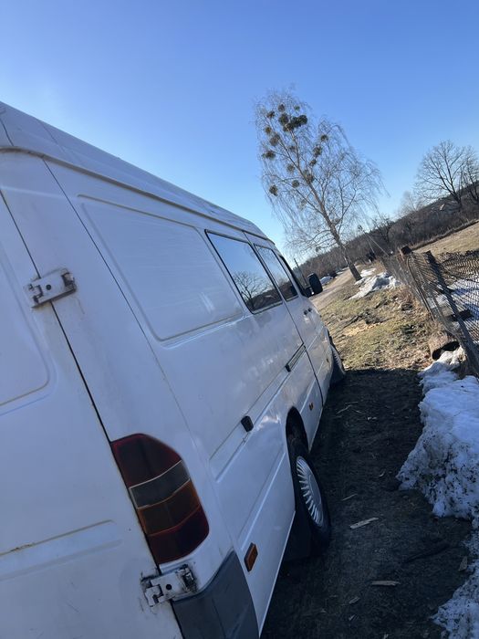 Продам Mersedes Sprinter 312D 8+1