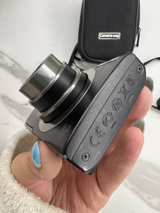 Цифровий фотоапарат Canon PowerShot A2300 (16.0 MP, 5x Zoom) + Чохол