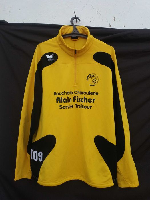 Футбольна спортивна з довгим рукавом: Швейцарія: FCC CORCELLES / Пежо.