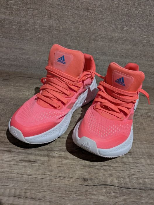 Продам кросівки адідас