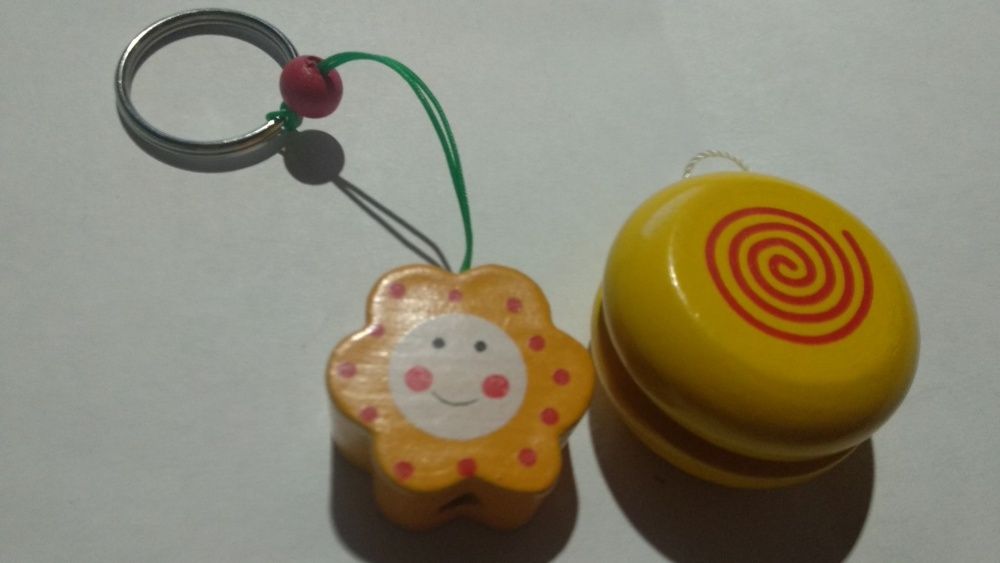 детская игра дерево желтая йо йо yo yo и брелок дерево цветок