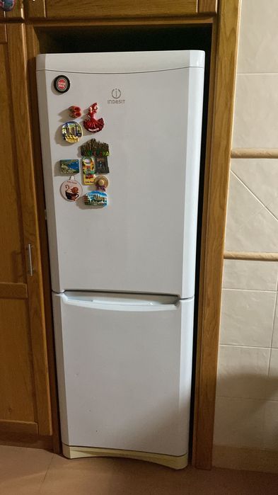 Eletrodomésticos INDESIT e KUNFT