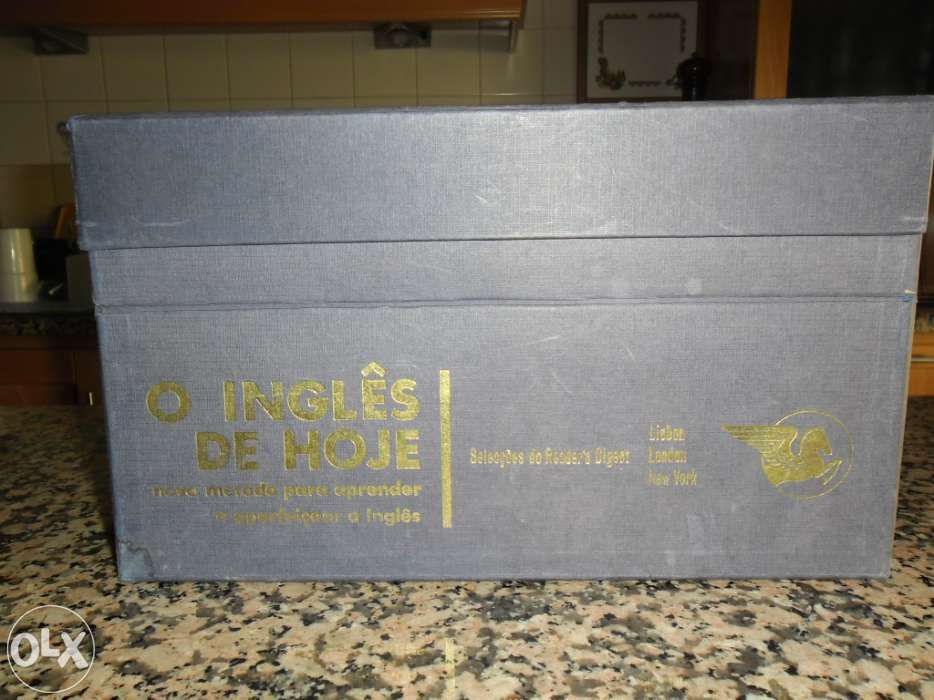 Vinis e livros em inges antigo