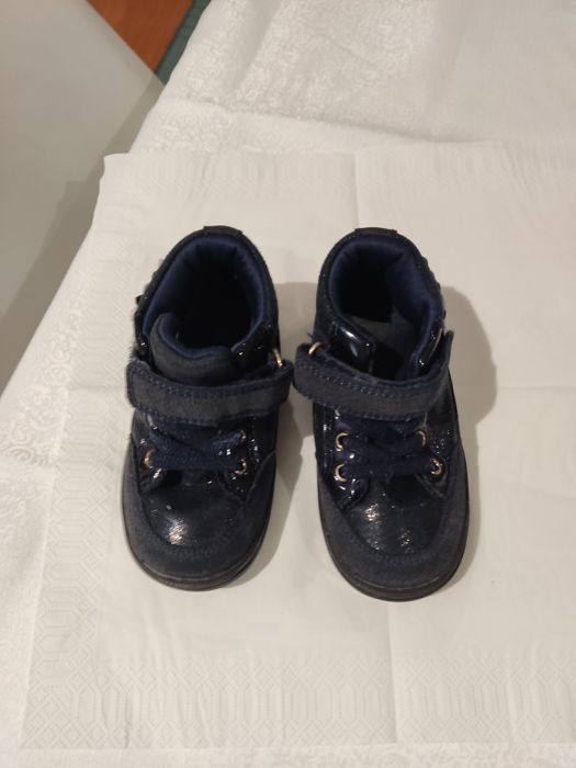 Bota para menina azul marinho, número 23