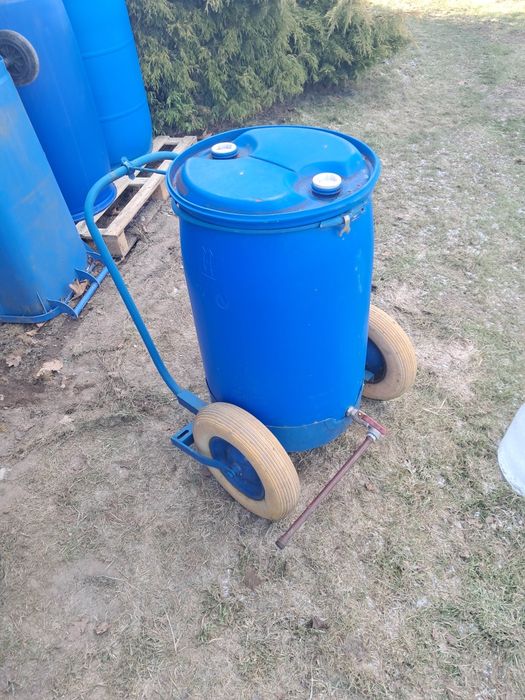 Beczkowóz ręczny 120l