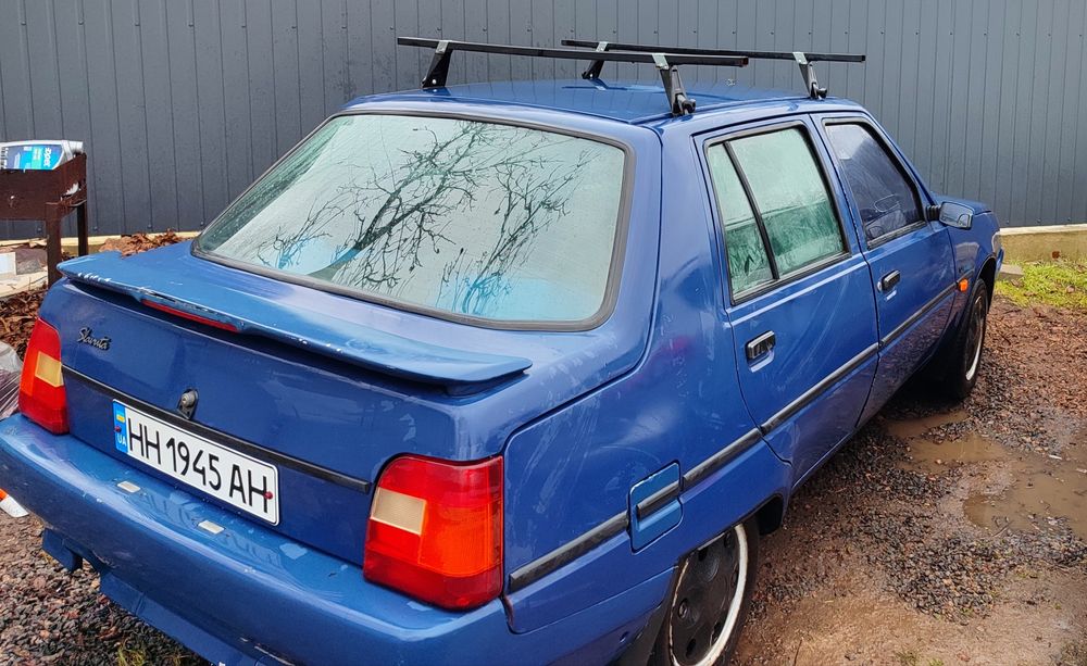 Продам заз 1103 Славута.Пероформление.Пробег от деда.