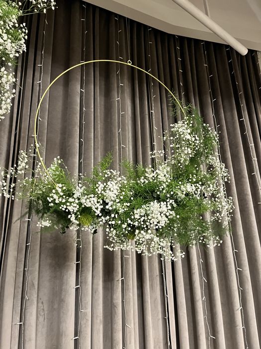 Florystka - dekorowanie kwiatami