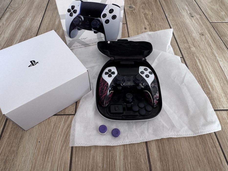 Pad Sony DualSense Edge PS5 Biało-Czarny + Etui + Pudełko + USB