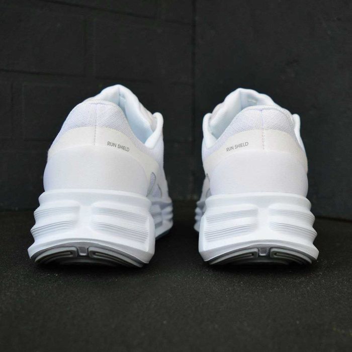 Nike Shield Comfort Ride White білі кросівки жіночі найк кроссовки кросовки
