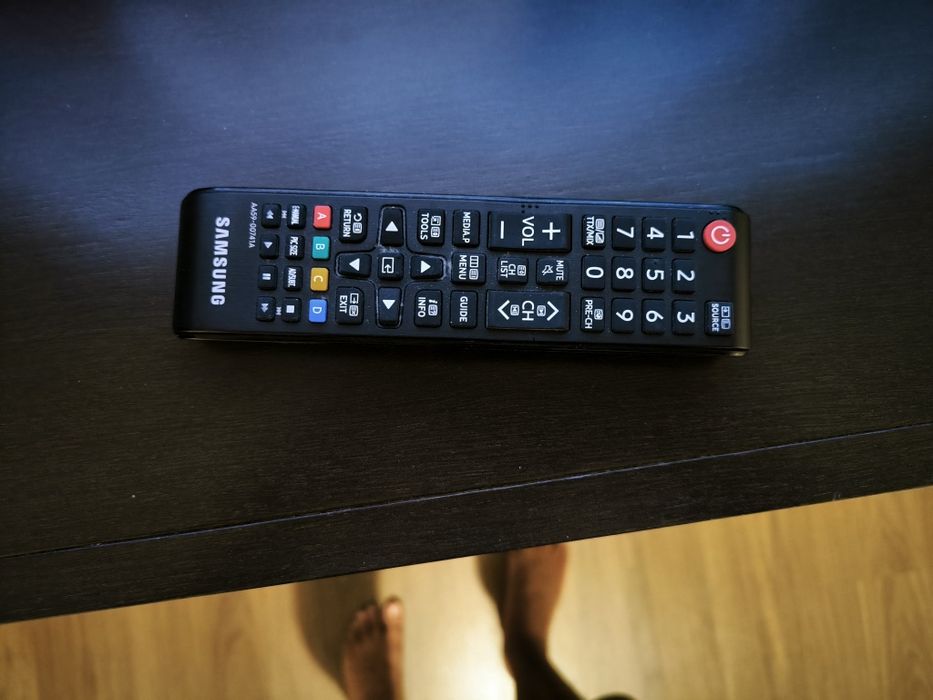 TV Samsung 32" LED HD – Como Nova com Comando Original!