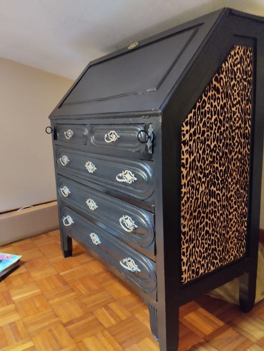 Peça Antiga Secretaria restaurada