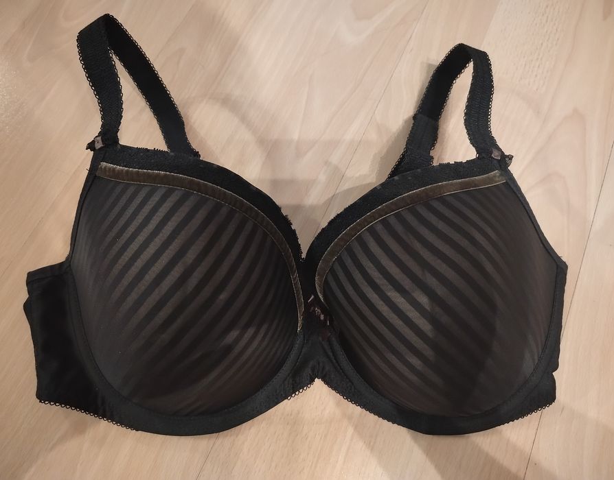 Ładny Duży Biustonosz markowy FREYA usztywniany F 80 stan idealny
