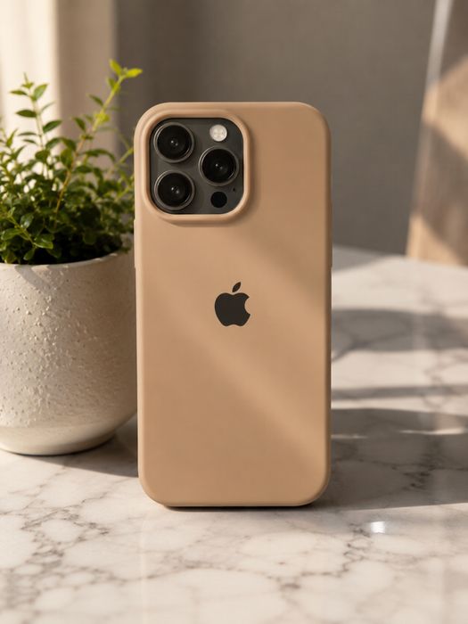 чохол на iPhone 15