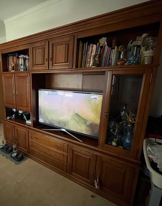 Venda Móvel de madeira para Sala