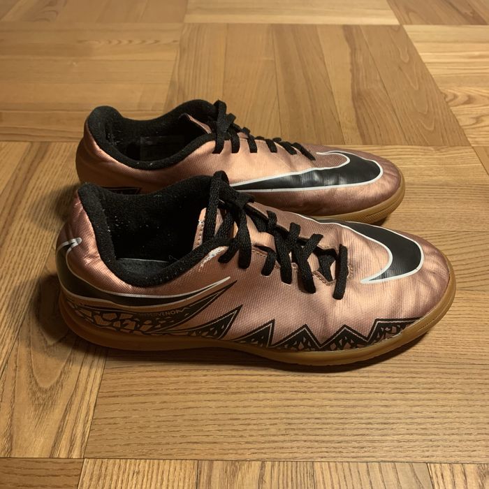 Buty halowe piłkarskie Nike