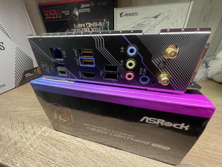 Материнська плата Asrock A620I lightning  wifi  AM5