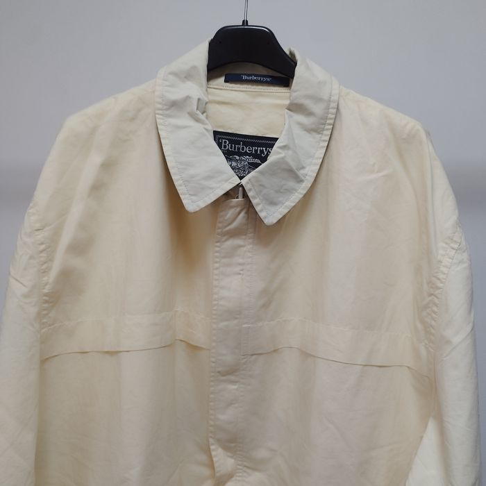 Casaco cor creme Burberry 54