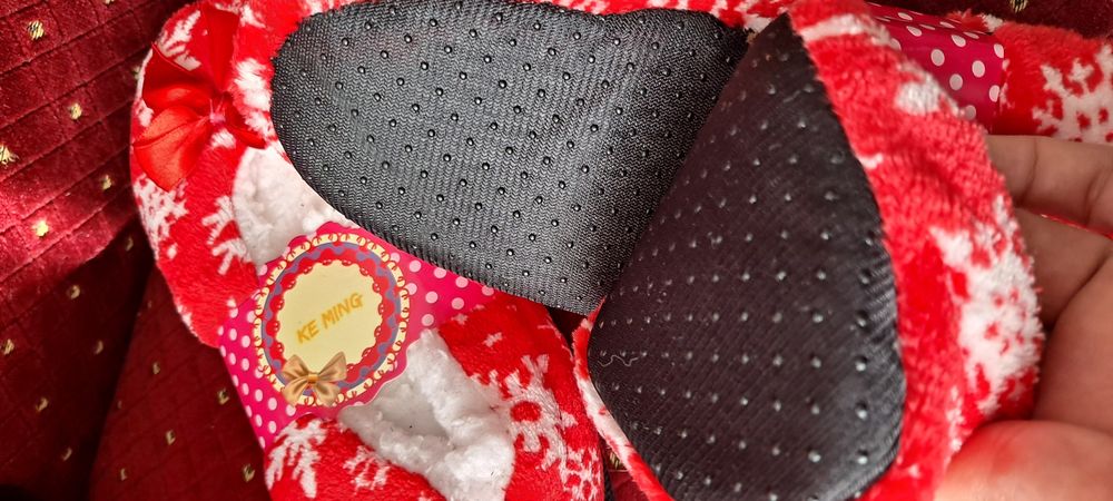 Papcie, bambosze antypoślizgowe 39-40 2 pary