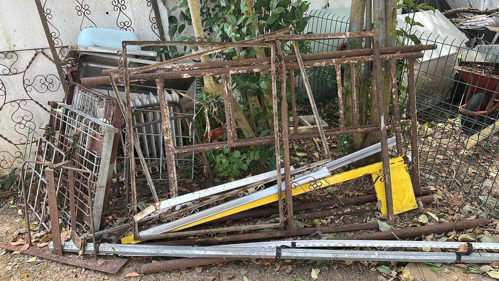 Compra de sucatas. Recolha entulho e limpezas gerais