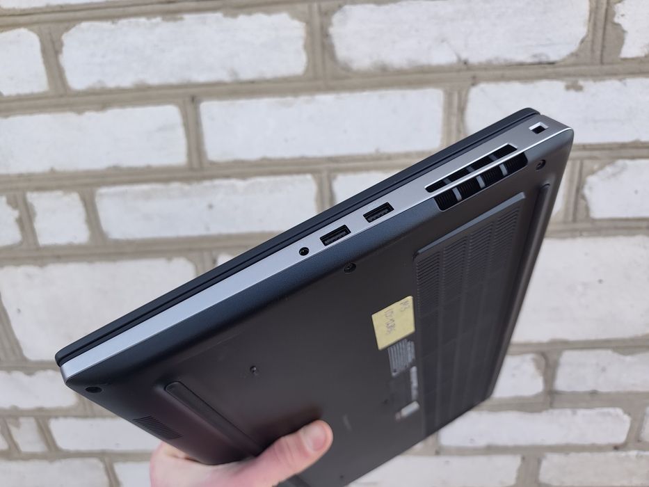 6 ядер Ігровий ноутбук DELL (i7 8750H/16/512/P3200 6gb)