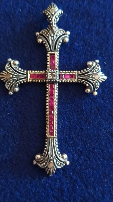 Peças de prata com ouro