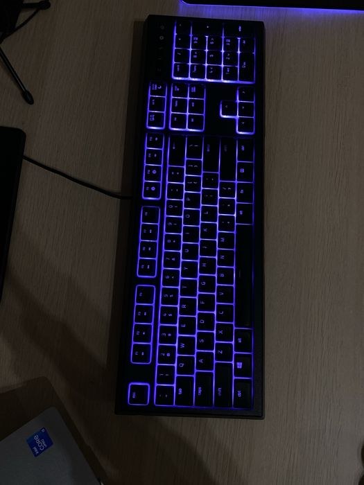Razer Zestaw klawiatura + podkładka + myszka + uchwyt na kabel myszy