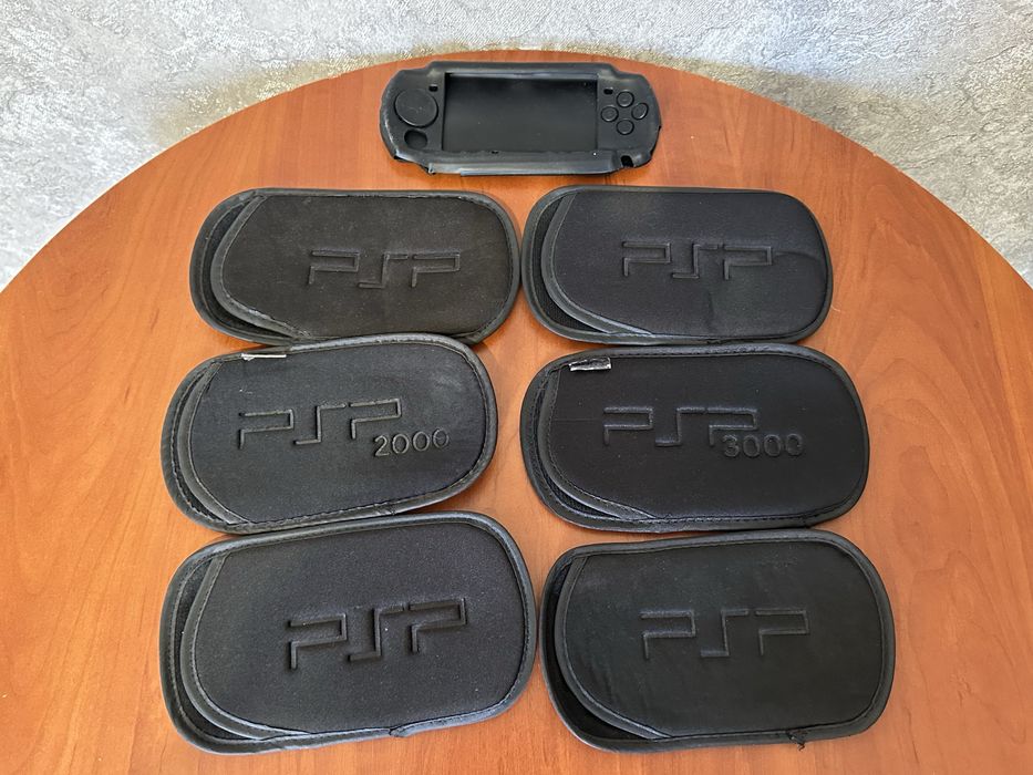 Продам Чохли для PSP в Ідеальному стані