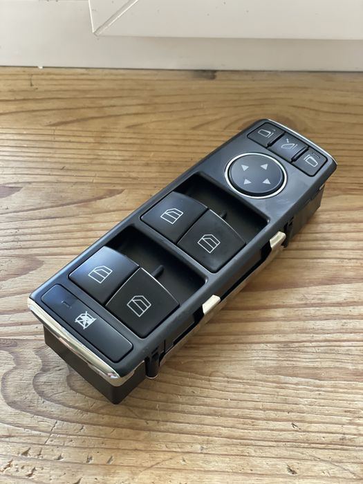 Кнопки склопідйомника A2048703458 (A2049055302)